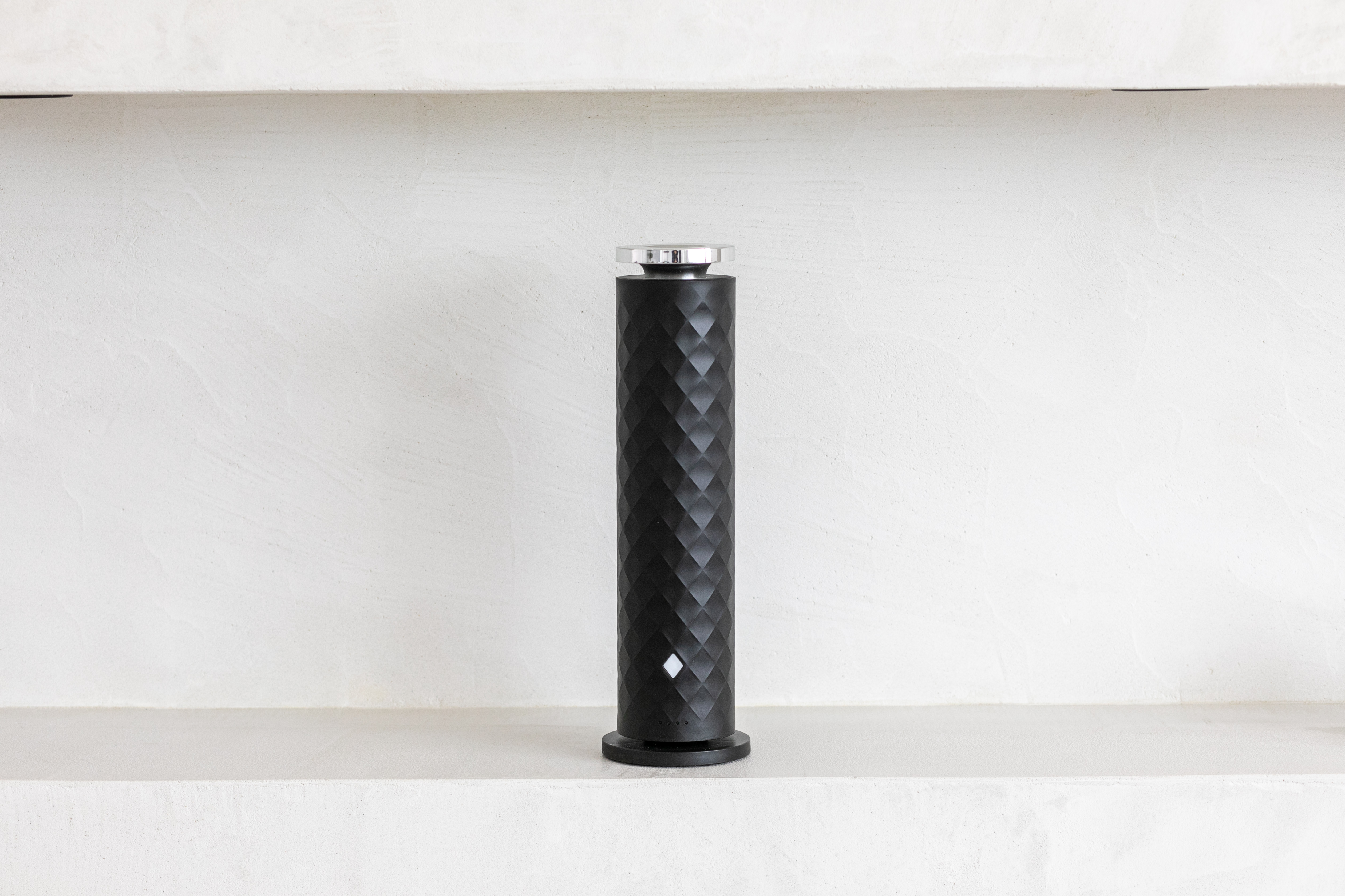 アロマディフューザー/Satin Black × Faceted Design S